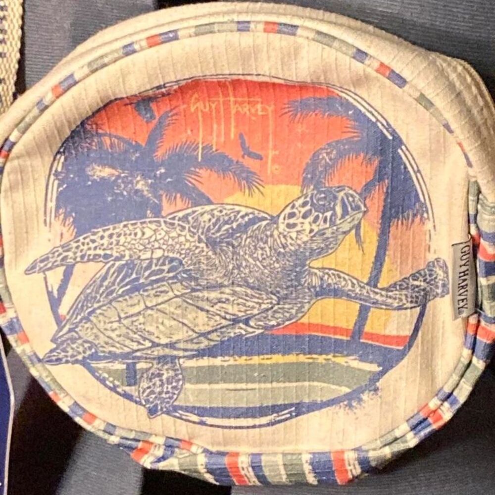 Guy Harvey turtle print beach round shoulder ba